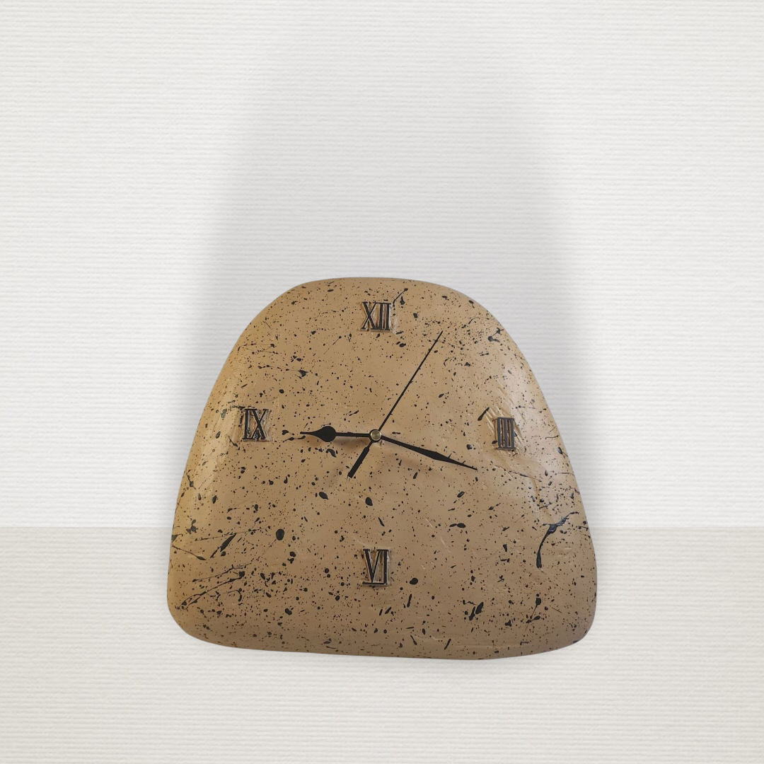 Ρολόι Μπεζ Με Μαύρες Πιτσιλιές ART7442