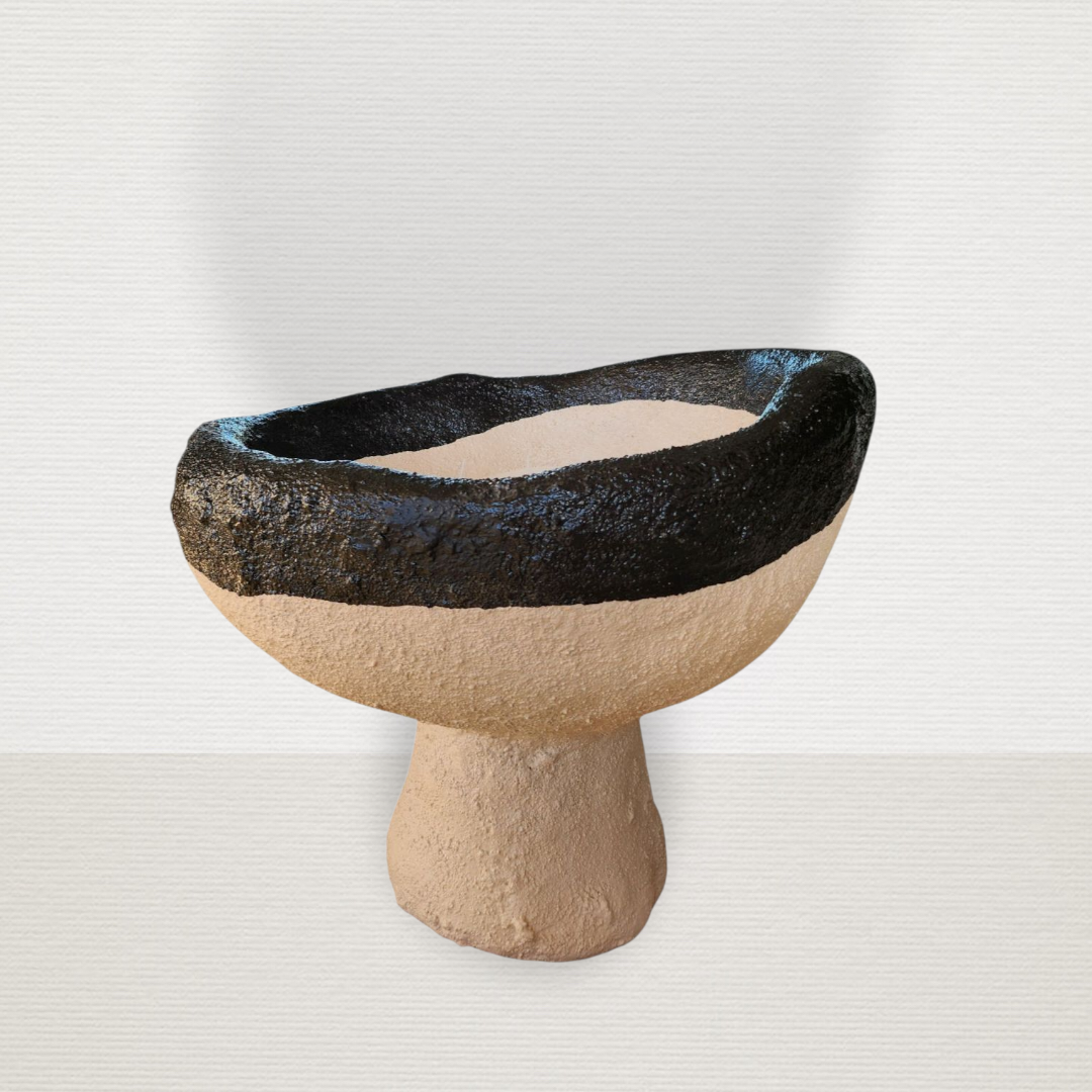 Μπολ Μπεζ Άμμου-Μαύρο Με Πόδι Και Κερί Άμμο ART7470