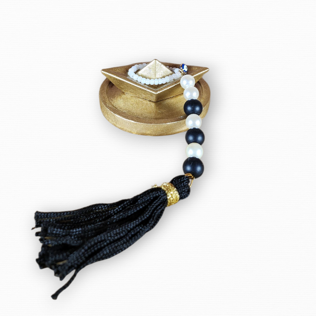 Γούρι Σε Βάση Με Καράβι Χρυσό CHR2038