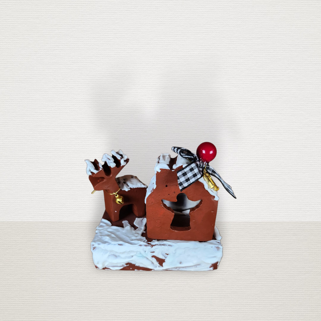 Γούρι Σε Βάση Με Σπίτι & Τάρανδο Μπορντώ CHR2014