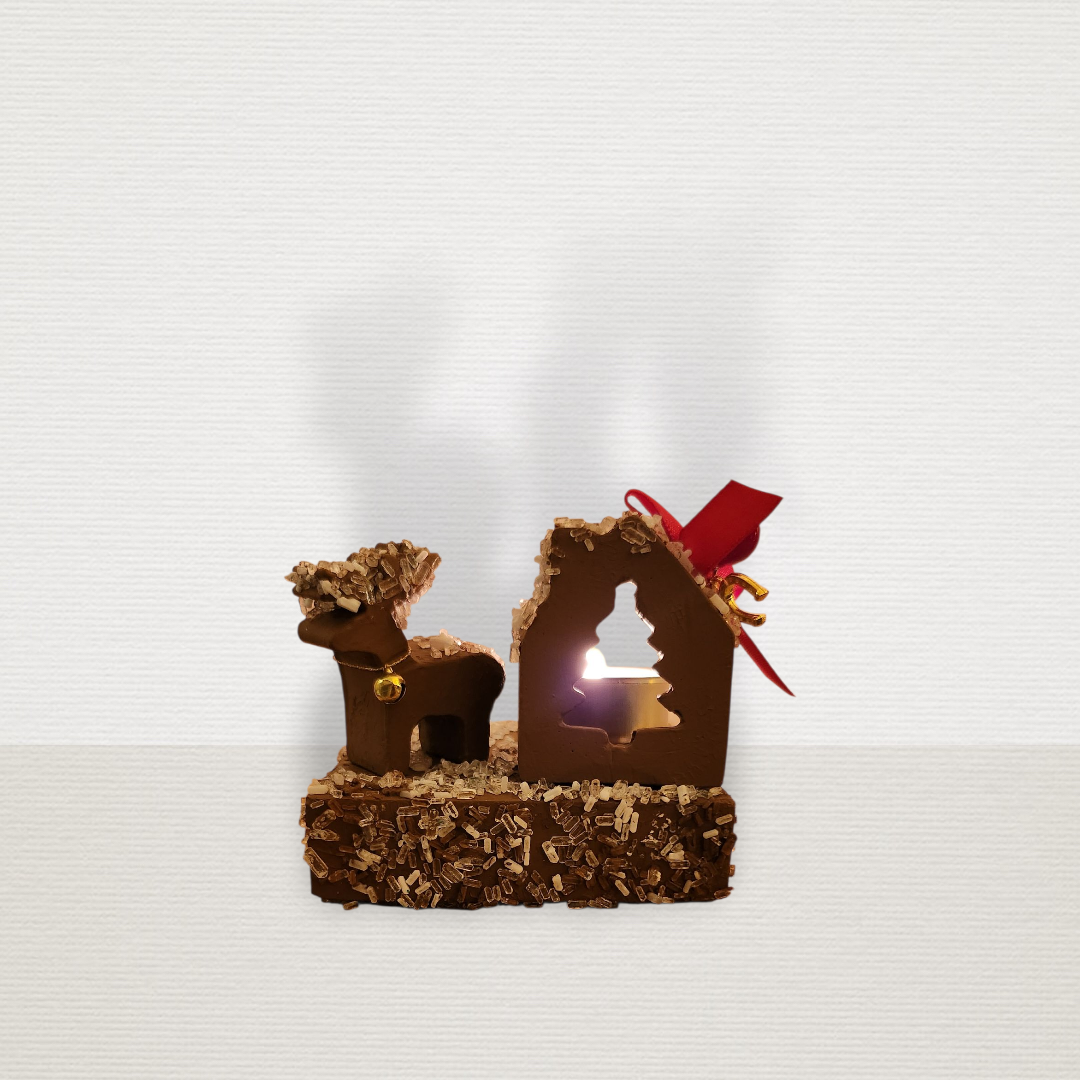 Γούρι Σε Βάση Με Σπίτι & Τάρανδο Καφέ CHR2013